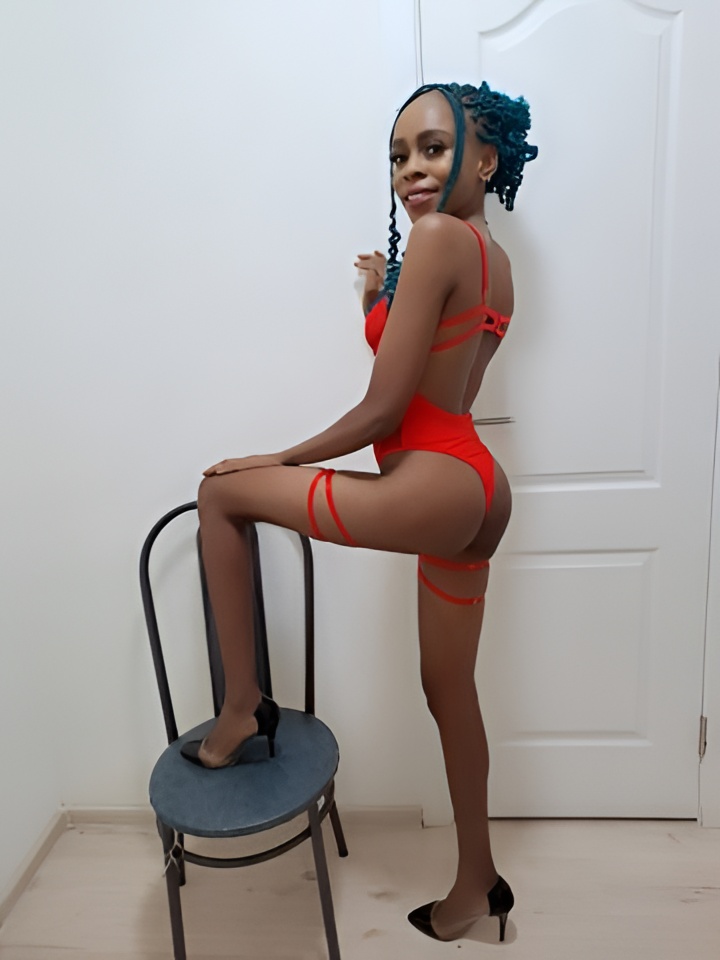 Роза привлекательная девушка из Ашитково цена от 1500 руб