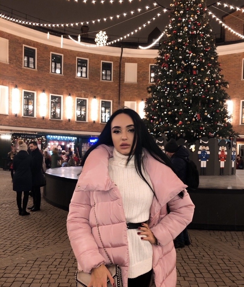 Арина привлекательная девушка из Ашитково цена от 3000 руб