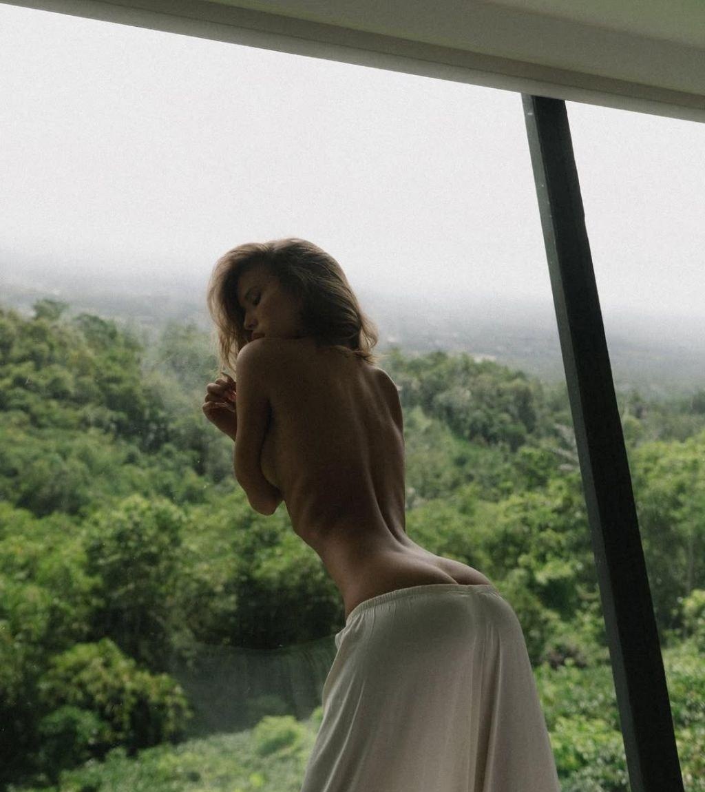 Карина привлекательная девушка из Ашитково цена от 7000 руб